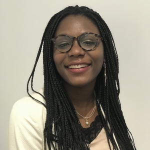 Cynthia - Prof de maths - Chessy