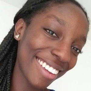 Angela - Prof de maths - Saint-Jean-de-la-Ruelle