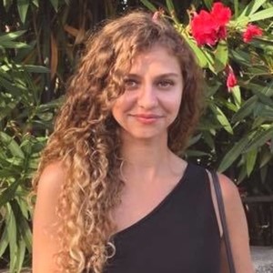 Tania - Prof de maths - Lyon