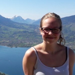 Julie - Prof de maths - Seynod