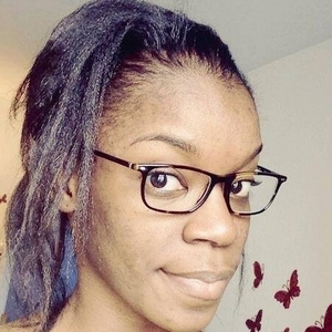 Sakina - Prof d'aide aux devoirs - Cergy