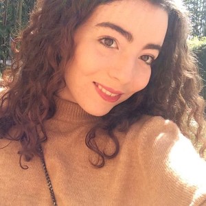 Kenza - Prof de physique - chimie - Écully