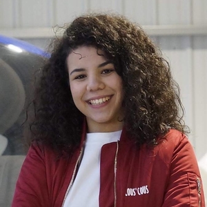 Selma - Prof de maths - Lille