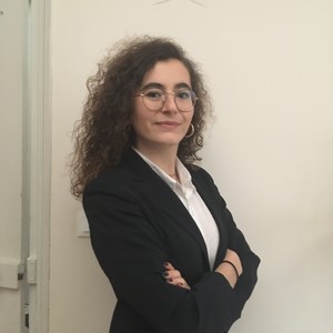 Julie - Prof de chimie - Paris