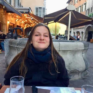 Julia - Prof de maths - Paris