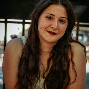 Romane - Prof de maths - Paris