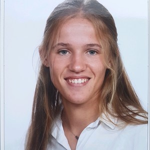 Antoinette - Prof de maths - Tervuren