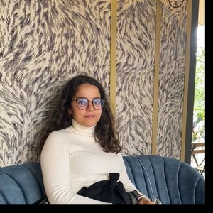 Naëlla - Prof de maths - Saint-Martin-d'Hères