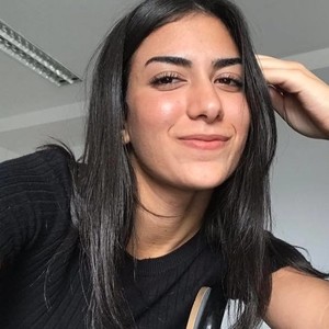 Oumayma - Prof de maths - La Celle-sous-Gouzon