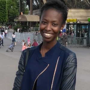 Ndéye Mbakhé - Prof de maths - Cergy