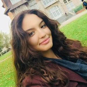 Sara - Prof d'arabe - Le Havre