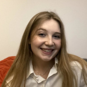Charline - Prof de maths - Saint-Nazaire