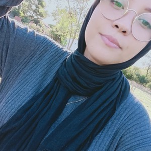 Amira - Prof d'aide aux devoirs - La Garde