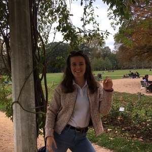 Chloé - Prof de maths - Lyon