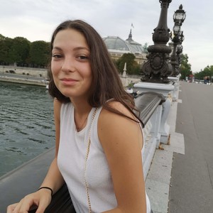 Romane - Prof de maths - Lille