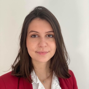 Charlotte - Prof de maths - Issy-les-Moulineaux