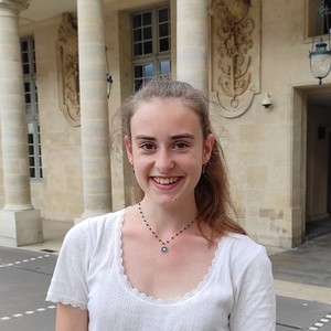 Amandine - Prof de maths - Lauraguel