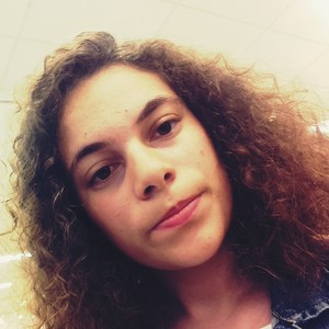 Marie - Prof de physique - chimie - Laval