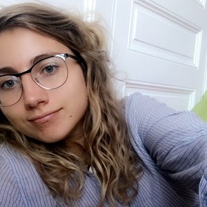 Valentine - Prof d'aide aux devoirs - Cliponville