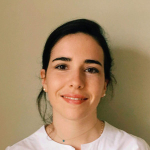 Laura - Prof de maths - Paris