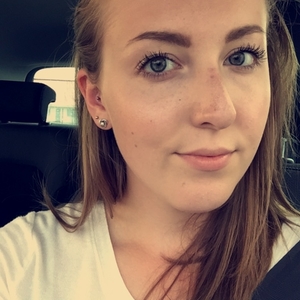 Justine - Prof de biologie - Morfontaine
