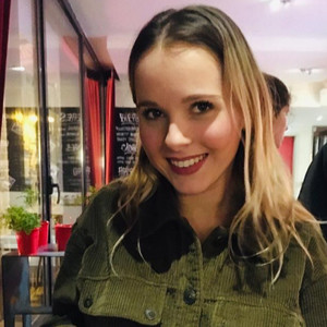 Ana - Prof de français - Paris