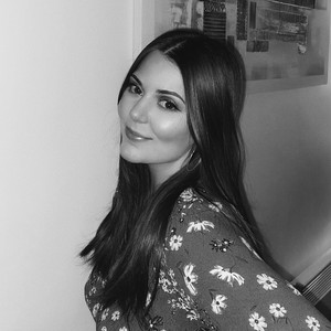 Laura - Prof de français - Verneuil-l'Étang