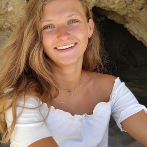 Coralie - Prof d'aide aux devoirs - Saint-Cyr-l'École