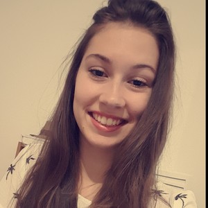 Coralie - Prof d'aide aux devoirs - Saint-Jean-le-Blanc