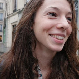 Fanny - Prof d'aide à la rédaction de cv - lettre de motivation - Davézieux