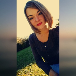 Louise - Prof de maths - Sedan