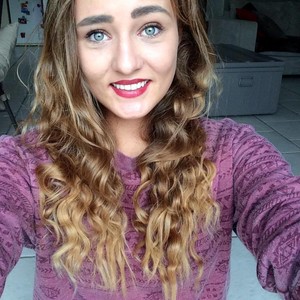 Sarah - Prof d'anglais - Saint-Laurent-d'Agny