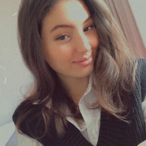 Yasmine - Prof d'aide aux devoirs - Antony