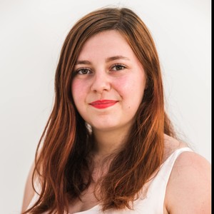 Eva - Prof de français - Saint-Cloud