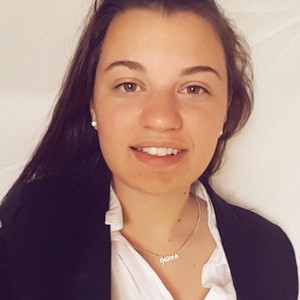 Chloé - Prof d'aide aux devoirs - Agde
