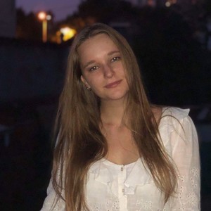 Alice - Prof de russe - Lyon