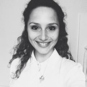 Chloé - Prof d'allemand - Écully