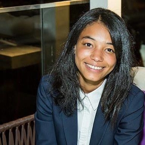 Leila - Prof de marketing - Paris