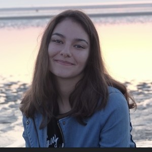 Romane - Prof d'aide aux devoirs - Le Blanc-Mesnil
