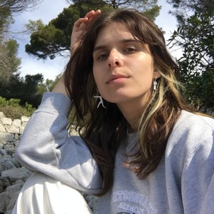 Maëva - Prof de peinture - Nice