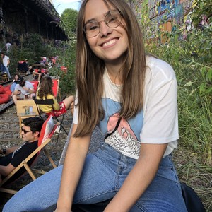 Enora - Prof de maths - Paris