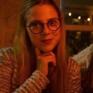 Angelina - Prof de maths - Paris