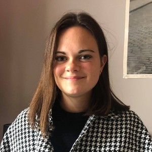 Manon - Prof de maths - Livré-sur-Changeon