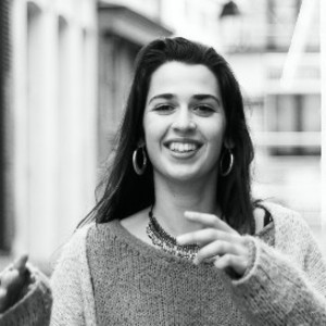 Júlia - Prof d'espagnol - Lille