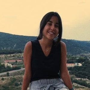 María - Prof d'espagnol - Tours