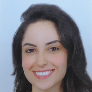 Ghita - Prof d'économie - Cergy