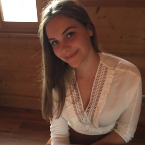 Chloé - Prof de maths - Paris