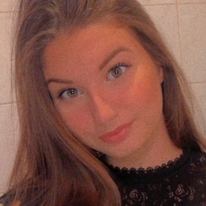 Dorine - Prof d'esthétique - Nantes