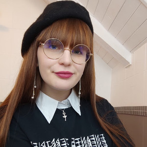 Eva - Prof de français - Strasbourg