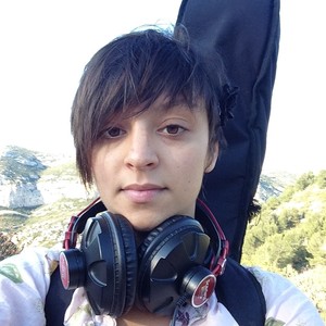 Rachel - Prof de biologie - Marseille